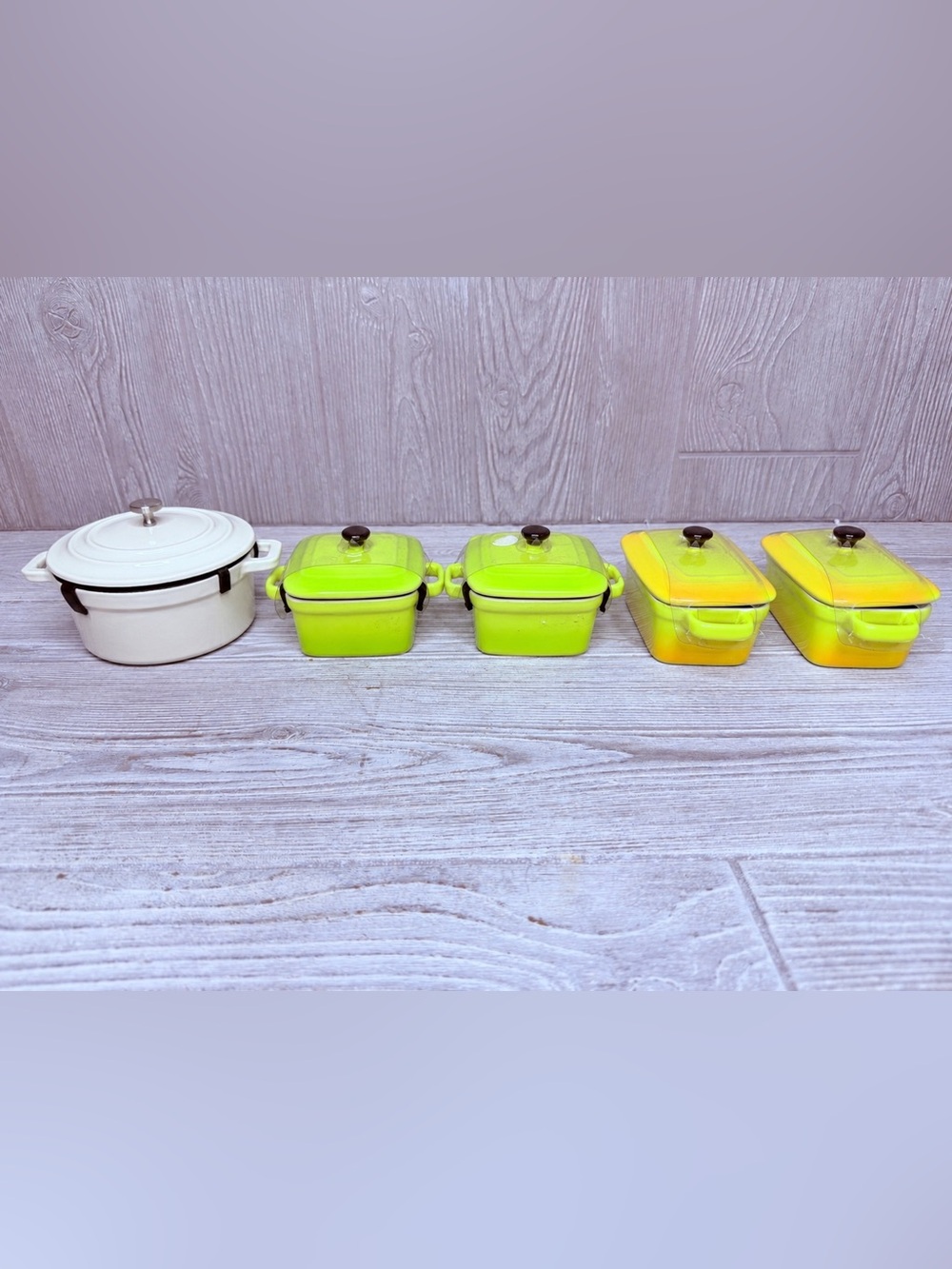 5 small pans with lids 4 ceramic 1 metal dishes hearth & hand and housewares